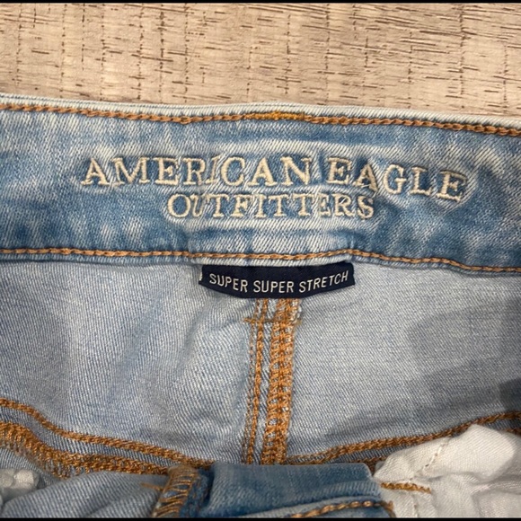 High Rise American Eagle Light wash shorts - Picture 3 of 4